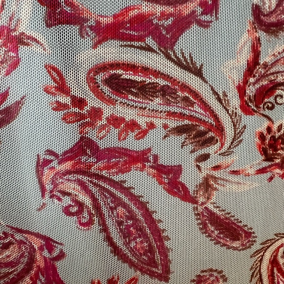 Apt. 9 Light Blue Sleeveless Top with Burgundy/Pink/White Paisley/Floral Print - Picture 8 of 16